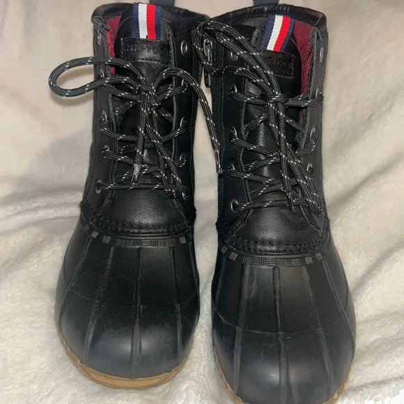 Tommy Hilfiger Black Quilted Winter Boots - Picture 3 of 5